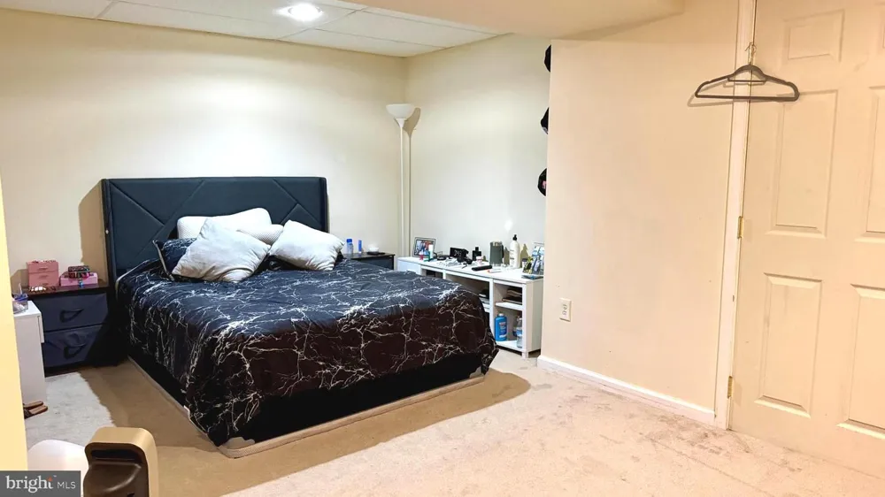 7 JILL COURT Somerset, NJ 08873