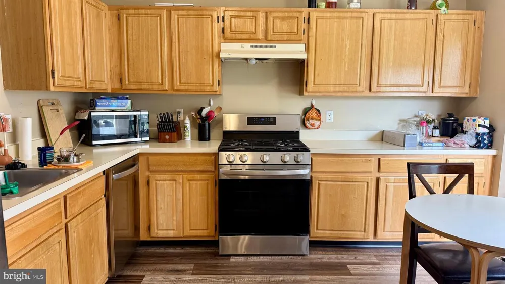 7 JILL COURT Somerset, NJ 08873