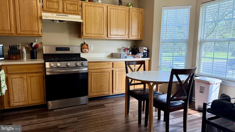 7 JILL COURT Somerset, NJ 08873