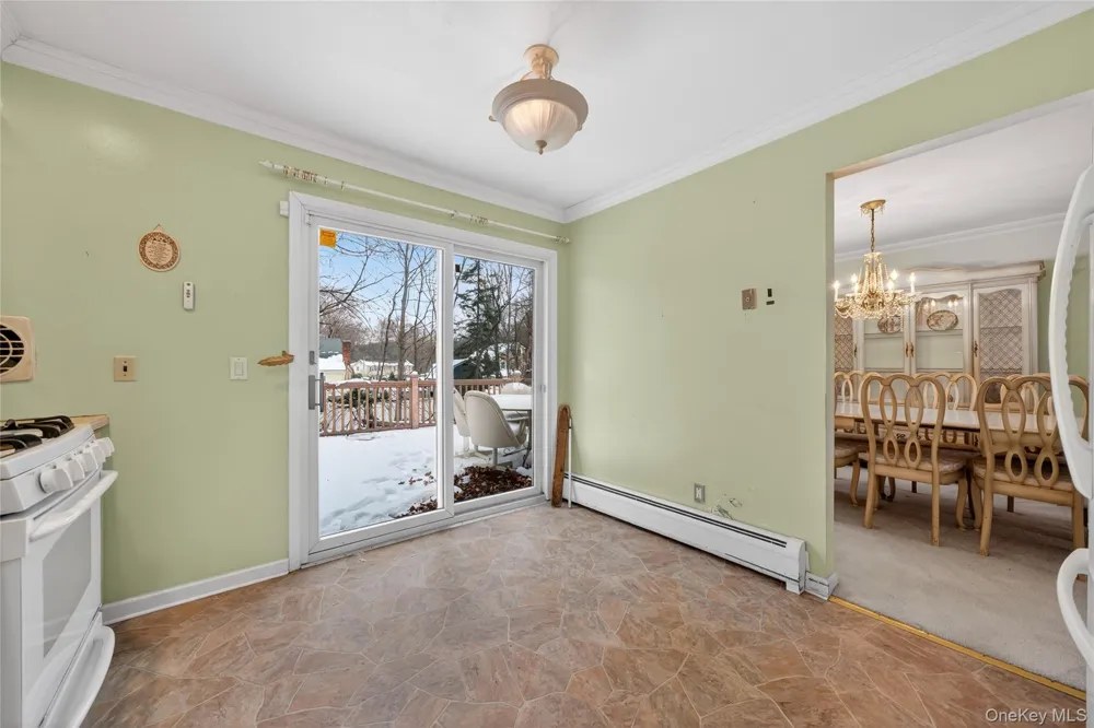 12 Spruce Court Nanuet, NY 10954