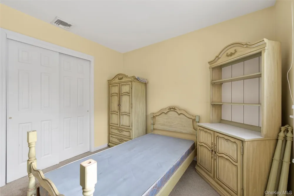 12 Spruce Court Nanuet, NY 10954