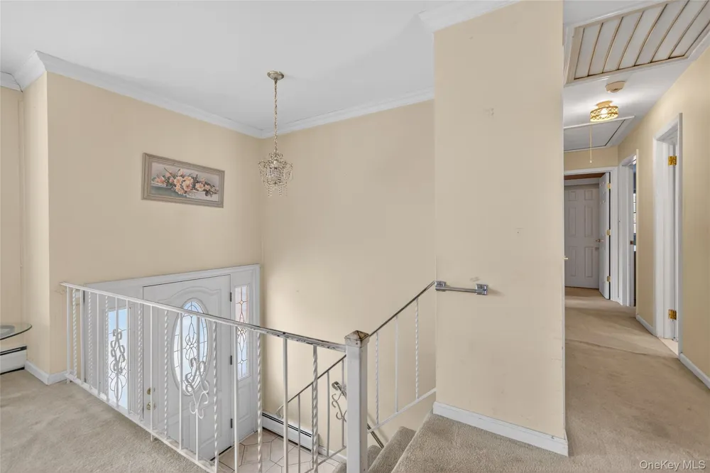 12 Spruce Court Nanuet, NY 10954