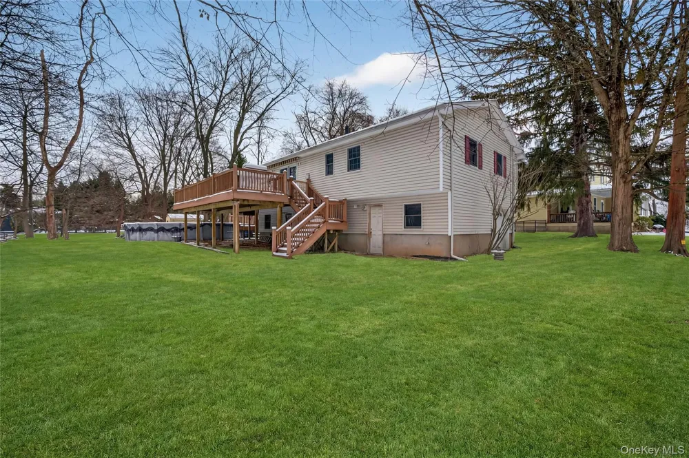 12 Spruce Court Nanuet, NY 10954