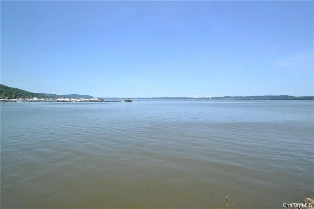 318 Harbor Cove #318 Piermont, NY 10968