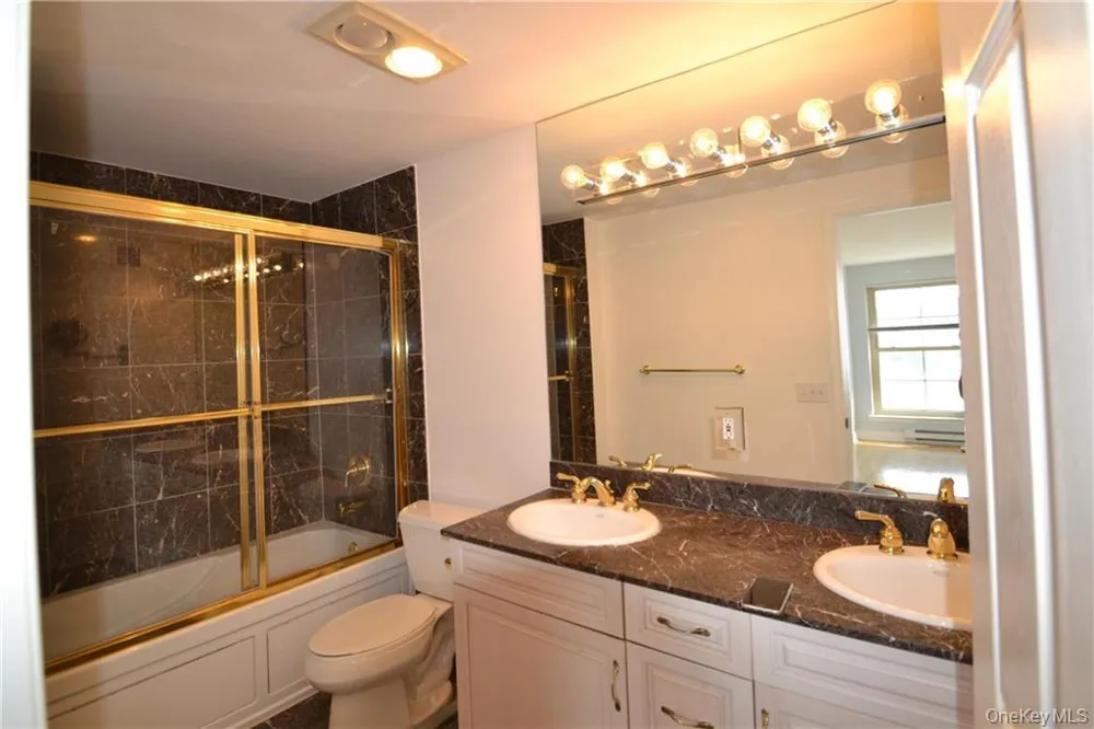 318 Harbor Cove #318 Piermont, NY 10968
