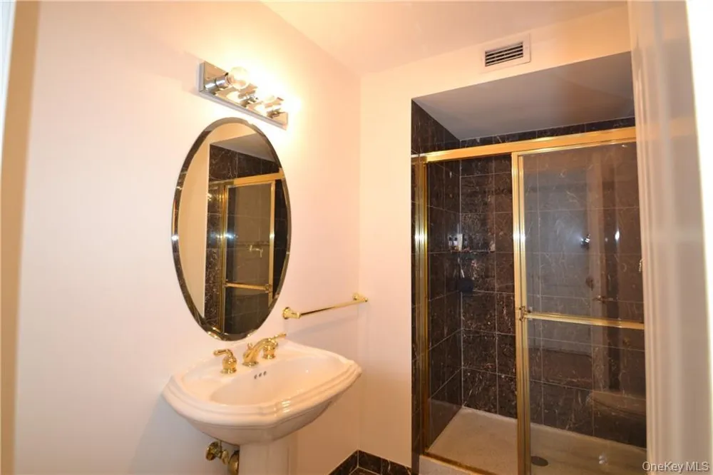 318 Harbor Cove #318 Piermont, NY 10968