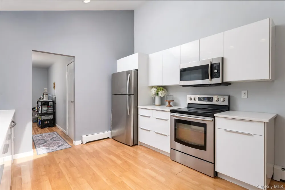 4 Shelley Court Middle Island, NY 11953