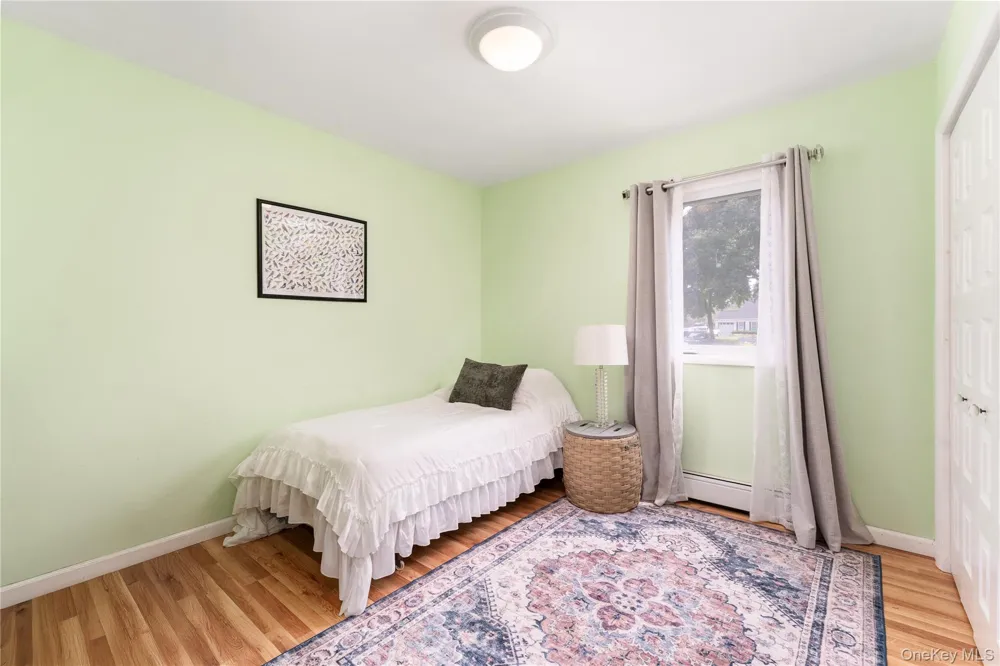 4 Shelley Court Middle Island, NY 11953