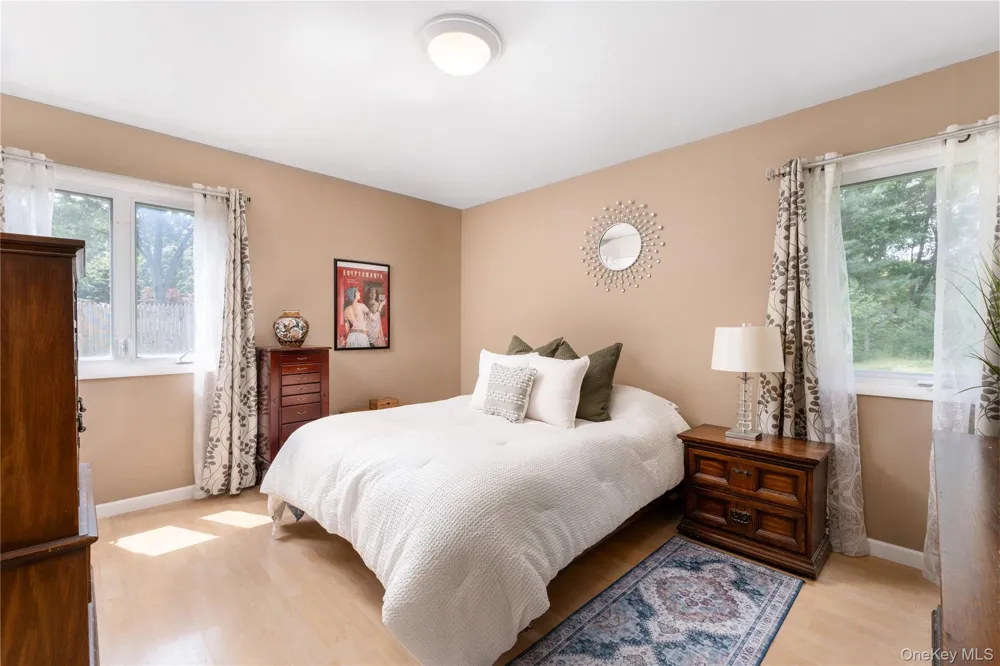 4 Shelley Court Middle Island, NY 11953