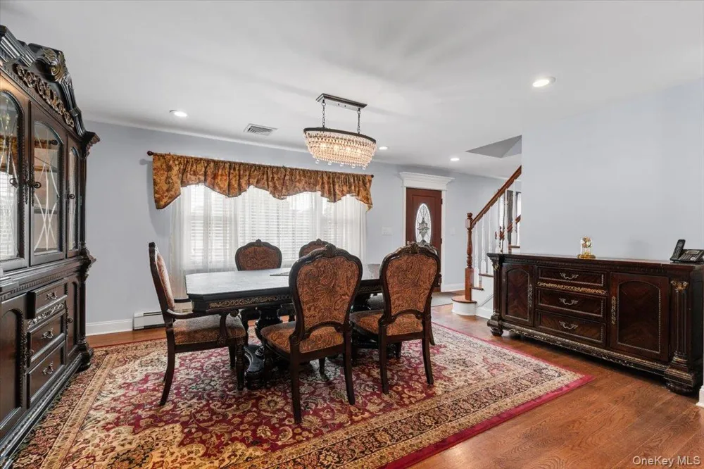 177 Queens Avenue Massapequa, NY 11758
