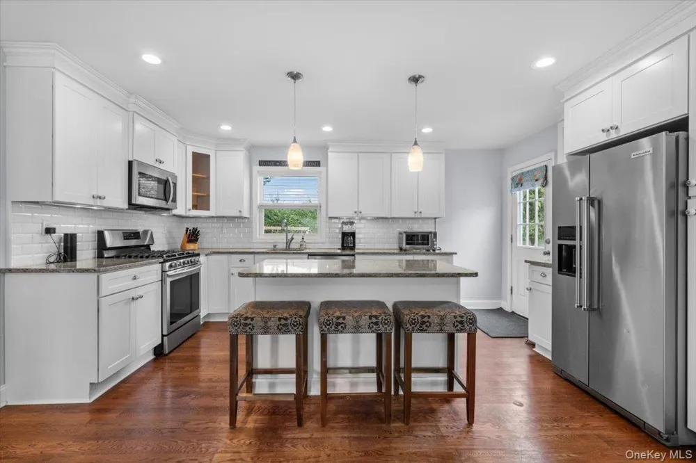 177 Queens Avenue Massapequa, NY 11758