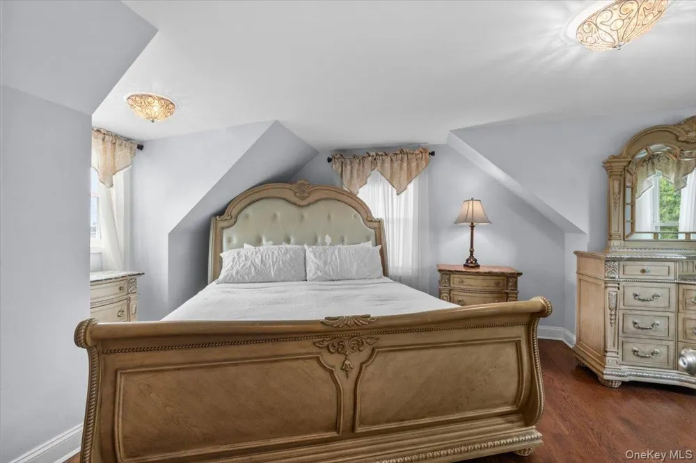 177 Queens Avenue Massapequa, NY 11758