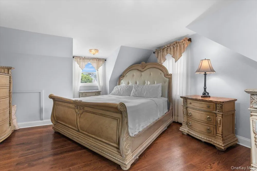 177 Queens Avenue Massapequa, NY 11758