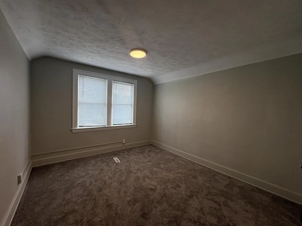 1025 Hamilton Avenue NW Grand Rapids, MI 49504