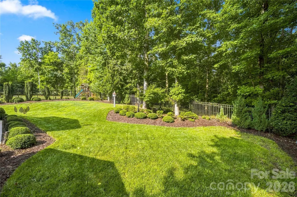 2455 Shiny Leaf Drive Denver, NC 28037