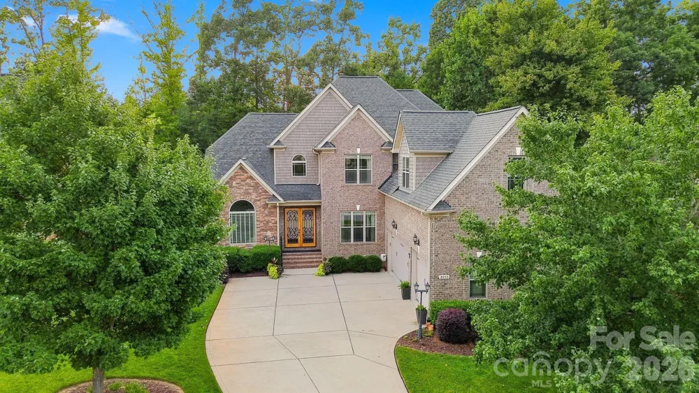 2455 Shiny Leaf Drive Denver, NC 28037