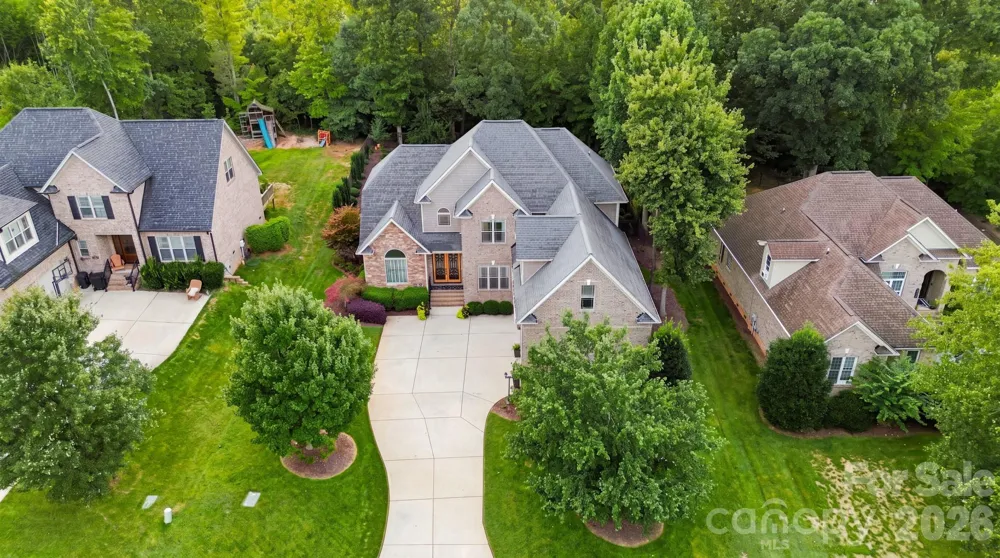 2455 Shiny Leaf Drive Denver, NC 28037