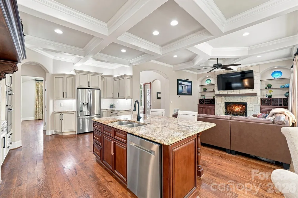 2455 Shiny Leaf Drive Denver, NC 28037