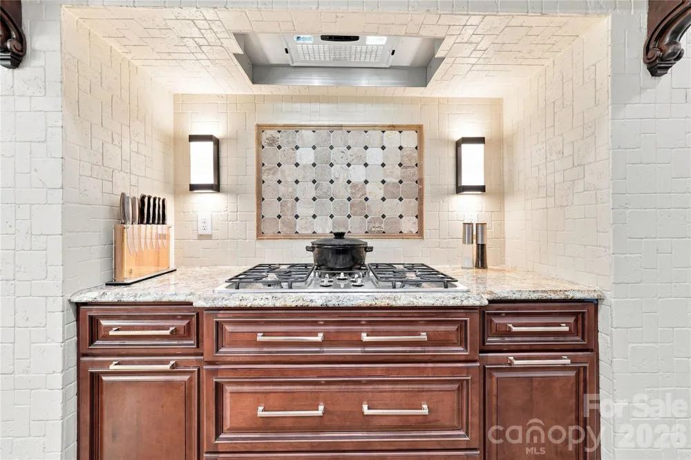 2455 Shiny Leaf Drive Denver, NC 28037