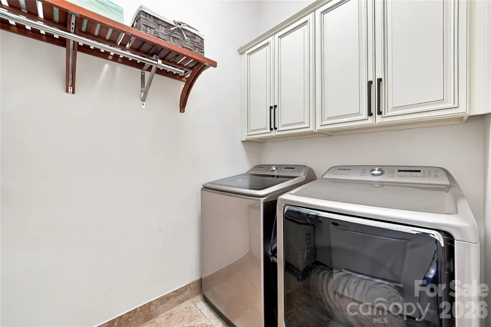 2455 Shiny Leaf Drive Denver, NC 28037