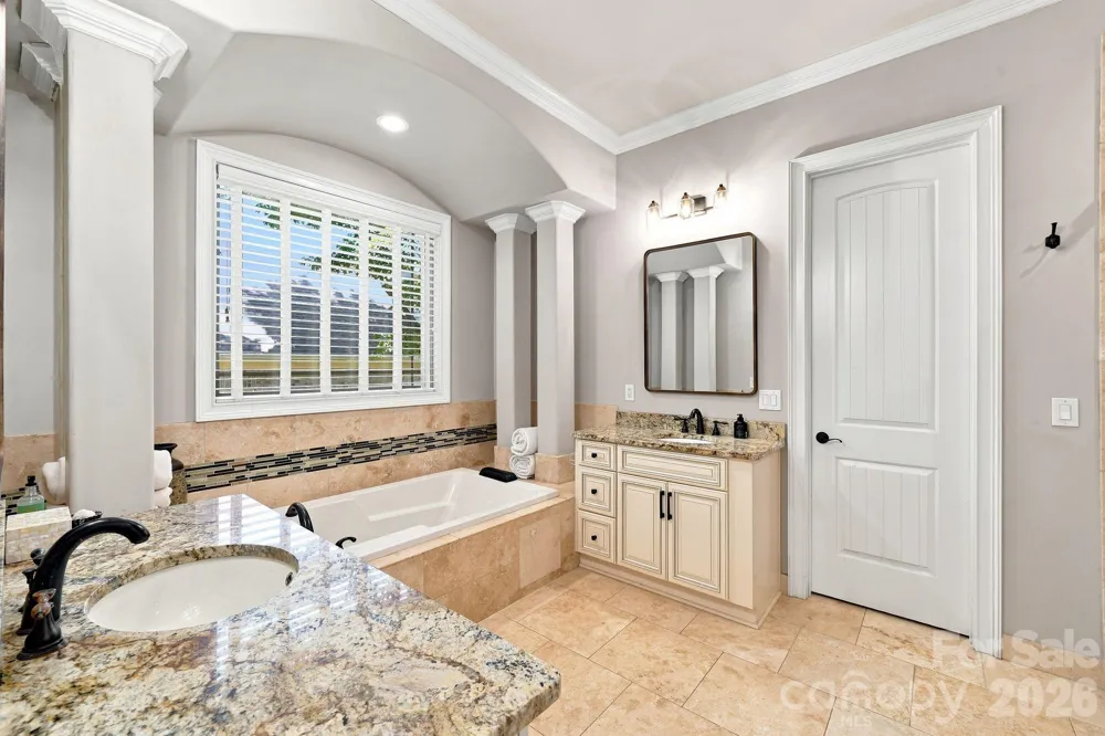 2455 Shiny Leaf Drive Denver, NC 28037