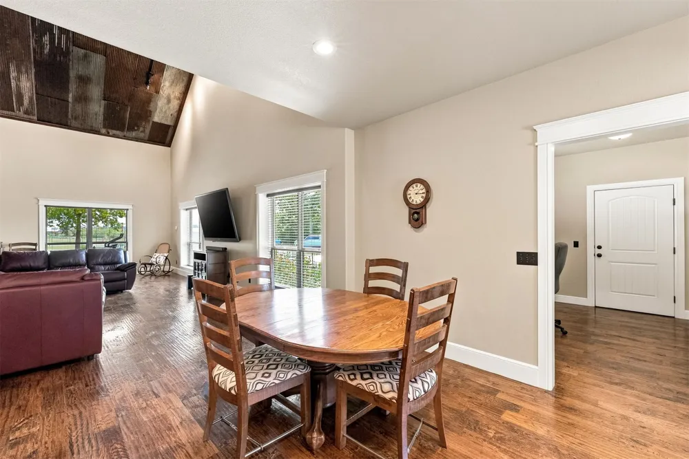 10053 E 350 ROAD Talala, OK 74080