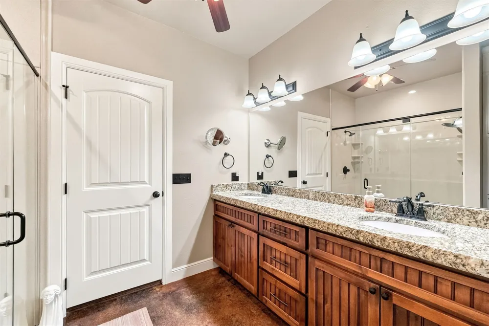 10053 E 350 ROAD Talala, OK 74080