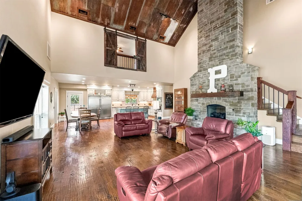 10053 E 350 ROAD Talala, OK 74080