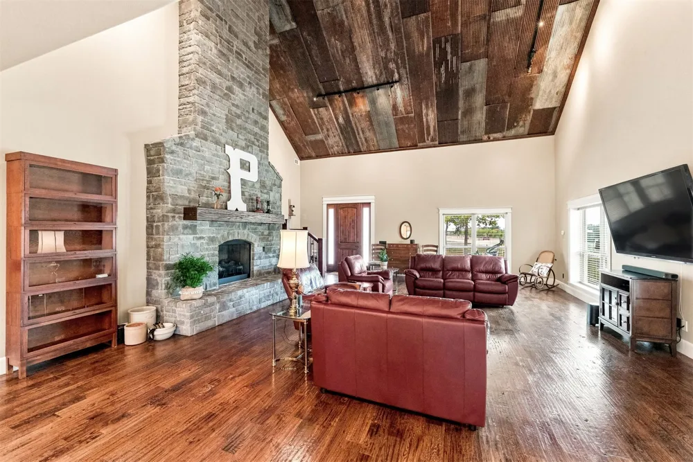 10053 E 350 ROAD Talala, OK 74080