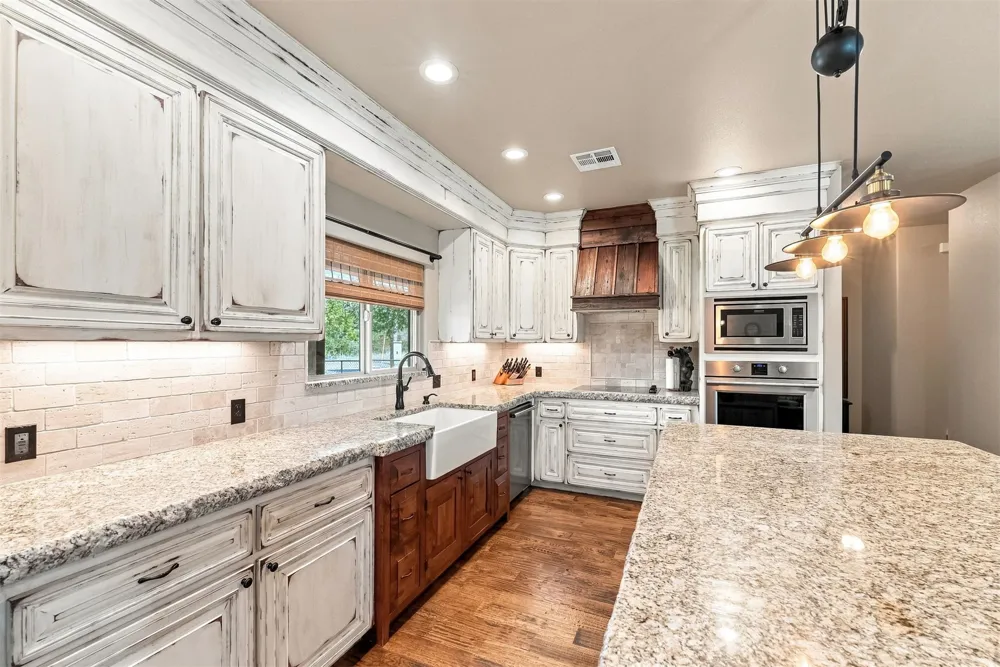 10053 E 350 ROAD Talala, OK 74080