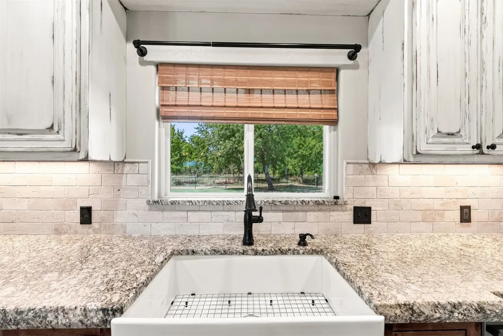 10053 E 350 ROAD Talala, OK 74080