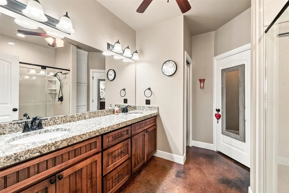 10053 E 350 ROAD Talala, OK 74080