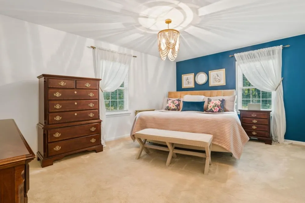 260 Abington Drive Sandy Springs, GA 30328