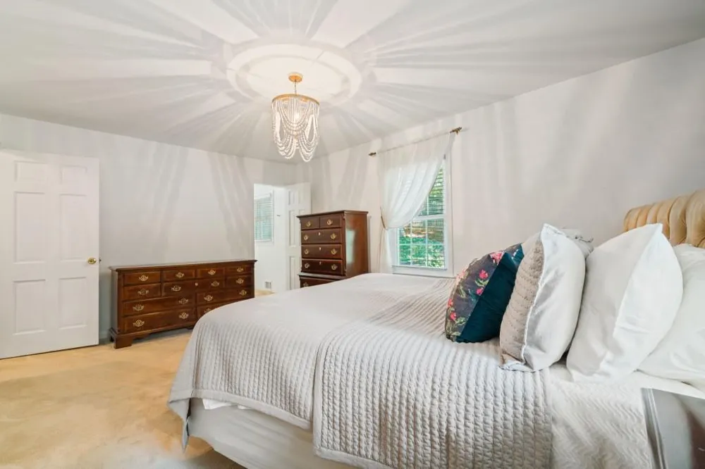 260 Abington Drive Sandy Springs, GA 30328