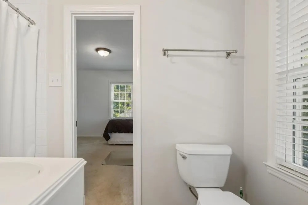 260 Abington Drive Sandy Springs, GA 30328