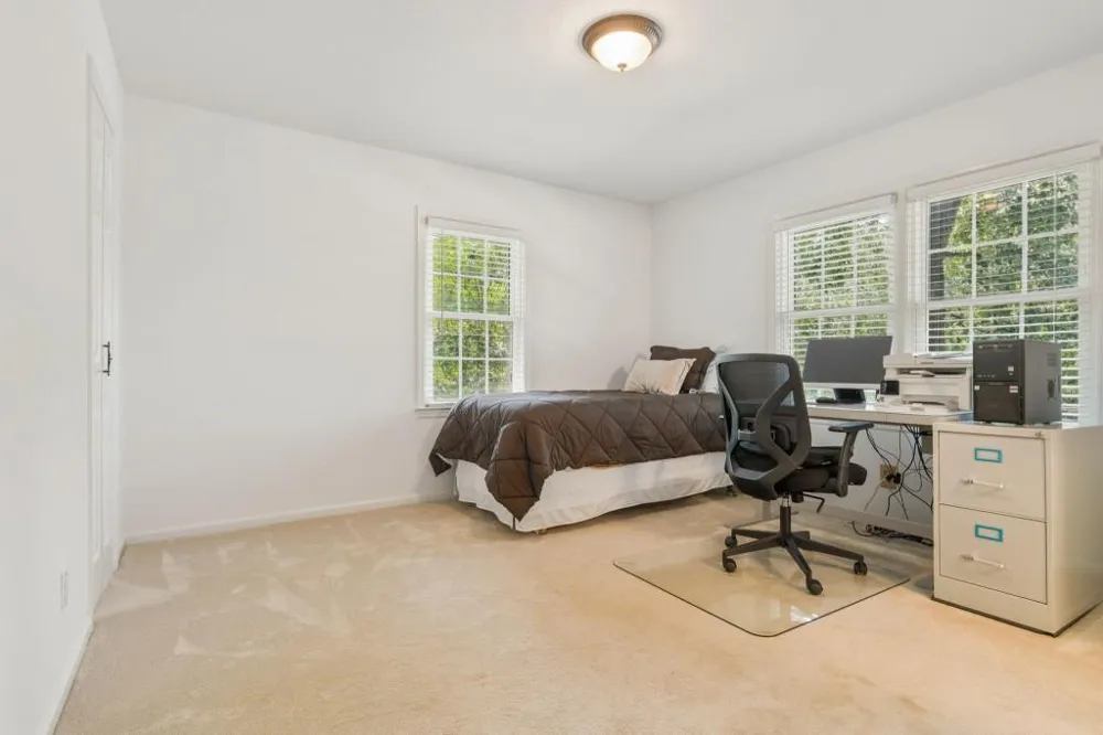 260 Abington Drive Sandy Springs, GA 30328