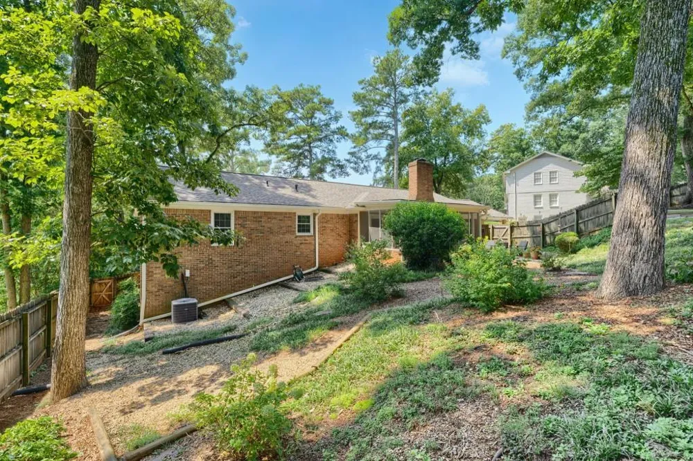 260 Abington Drive Sandy Springs, GA 30328