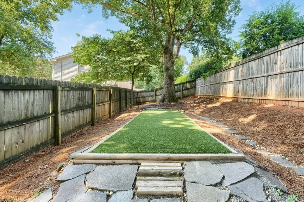 260 Abington Drive Sandy Springs, GA 30328