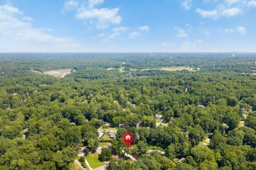 260 Abington Drive Sandy Springs, GA 30328
