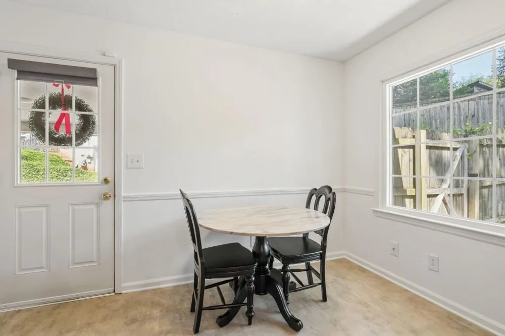 260 Abington Drive Sandy Springs, GA 30328