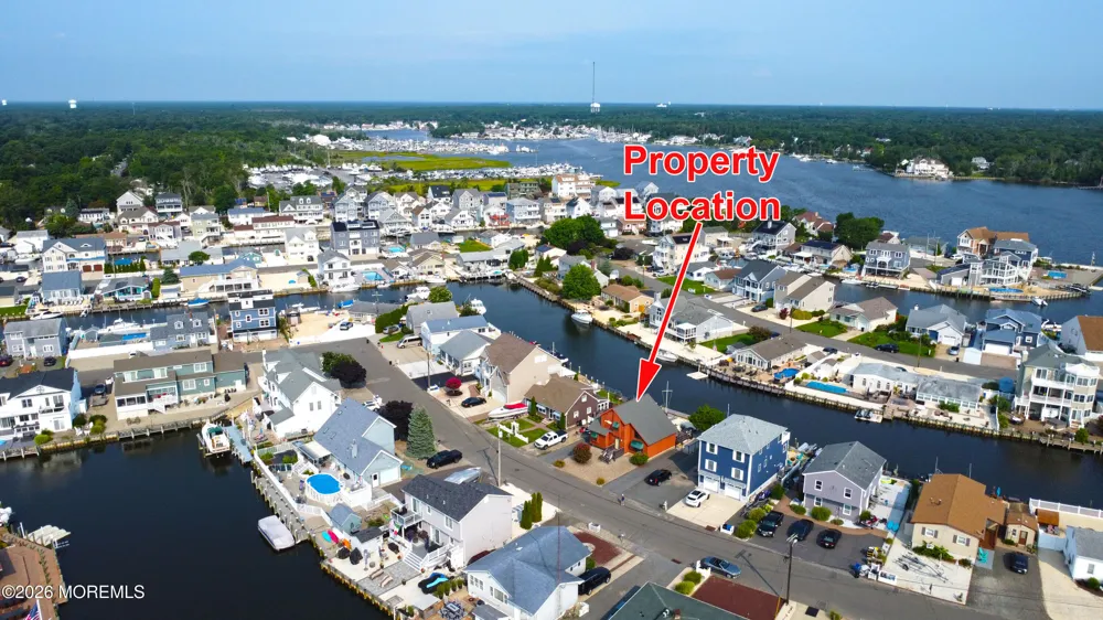 915 Meadow Lark Drive Lanoka Harbor, NJ 08734