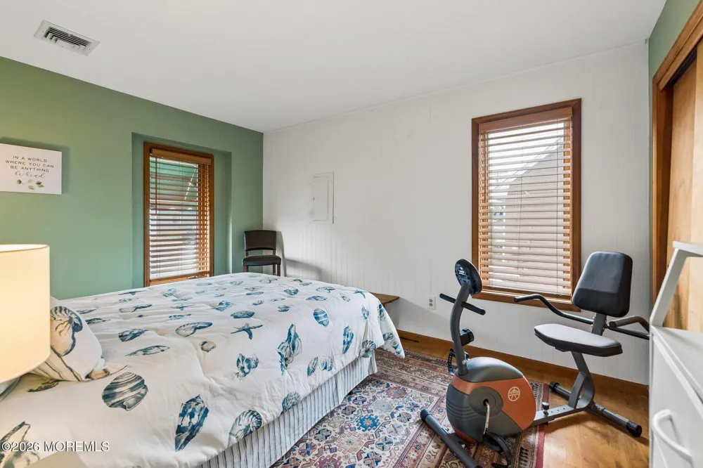 915 Meadow Lark Drive Lanoka Harbor, NJ 08734