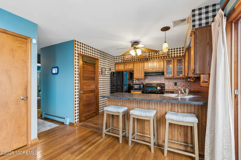 915 Meadow Lark Drive Lanoka Harbor, NJ 08734
