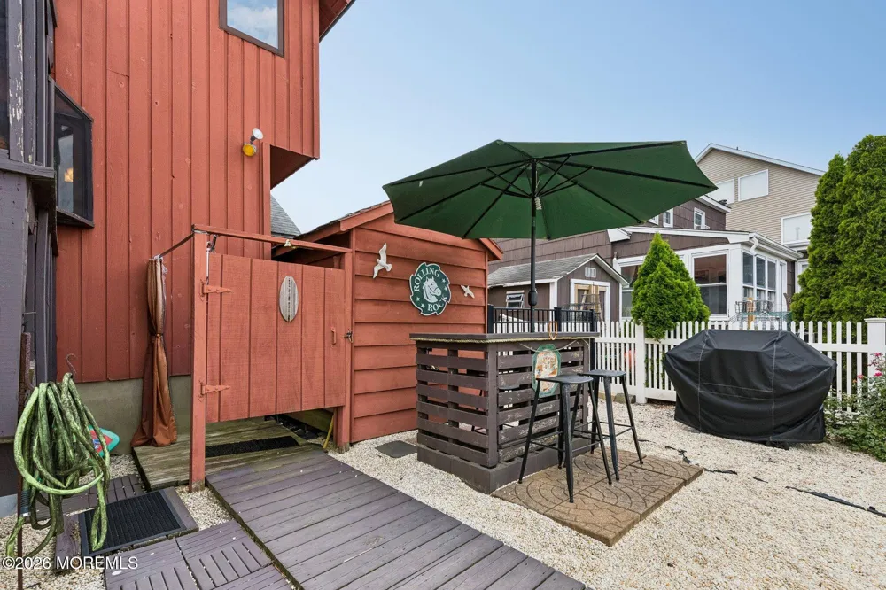 915 Meadow Lark Drive Lanoka Harbor, NJ 08734