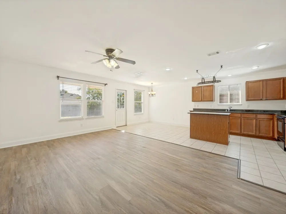 1281 Wysteria Lane Burleson, TX 76028