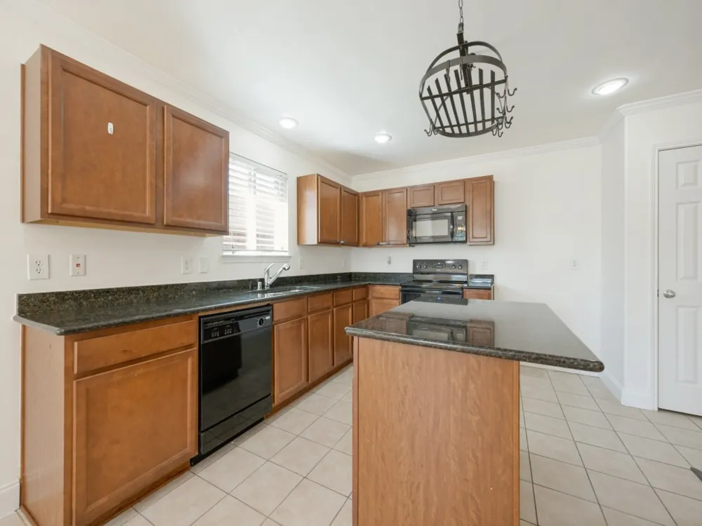 1281 Wysteria Lane Burleson, TX 76028