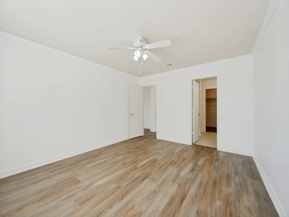 1281 Wysteria Lane Burleson, TX 76028