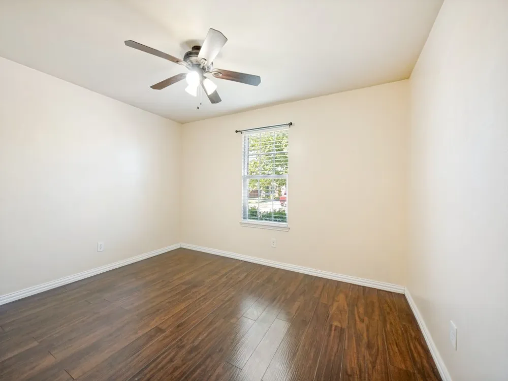 1281 Wysteria Lane Burleson, TX 76028