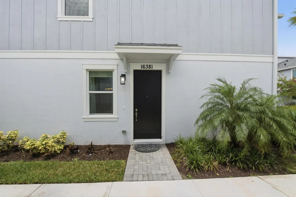 16381 Mirabell Mnr Lane Westlake, FL 33470