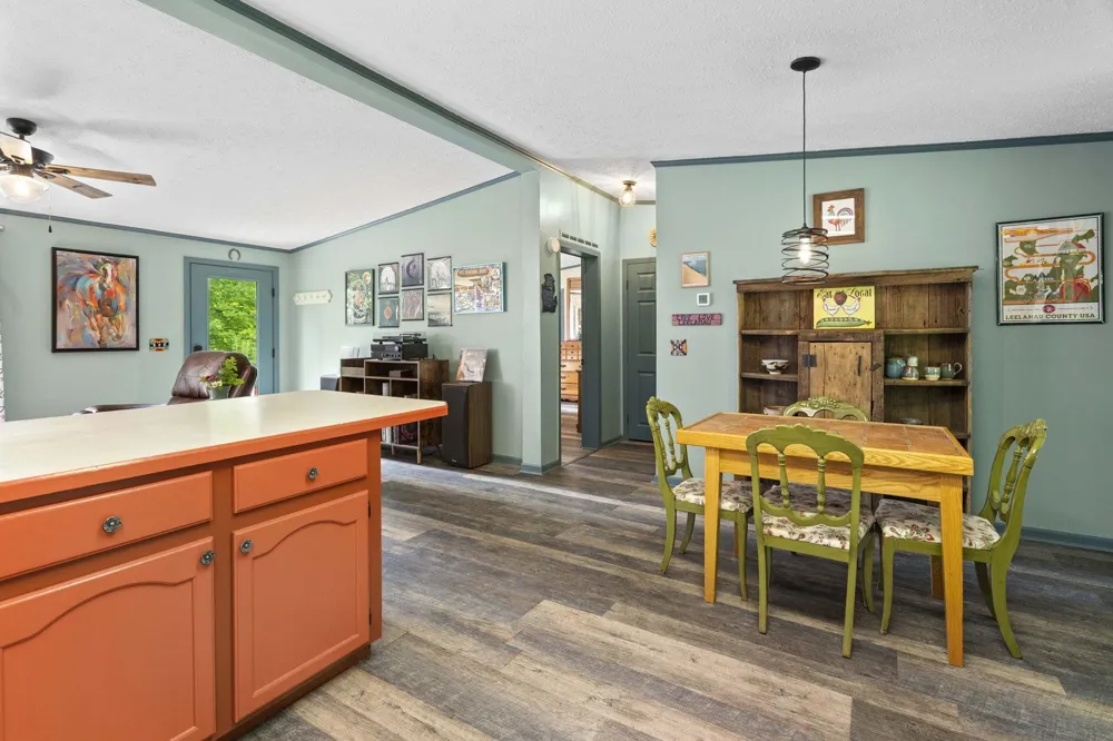 3652 S Schomberg Road Centerville Township, MI 49621